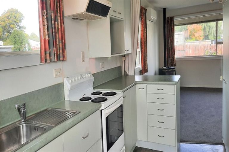 Photo of property in 4/13 Bowen Street, Upper Riccarton, Christchurch, 8041