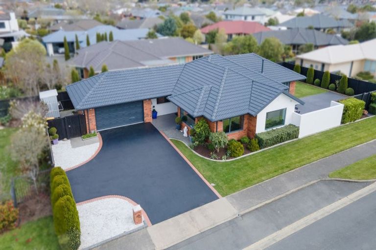 Photo of property in 16 Anglem Way, Northwood, Christchurch, 8051