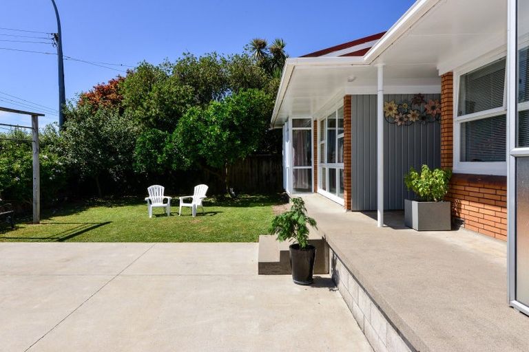 Photo of property in 51 Sandwich Road, St Andrews, Hamilton, 3200