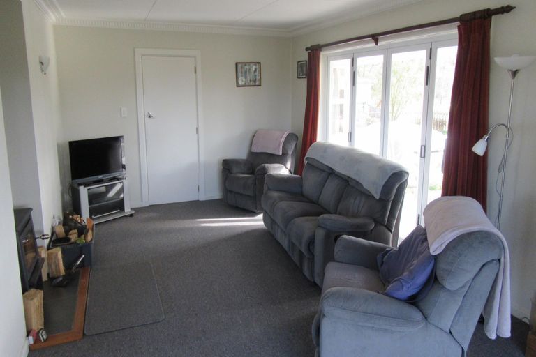 Photo of property in 77 Mill Road, Waimate, 7924
