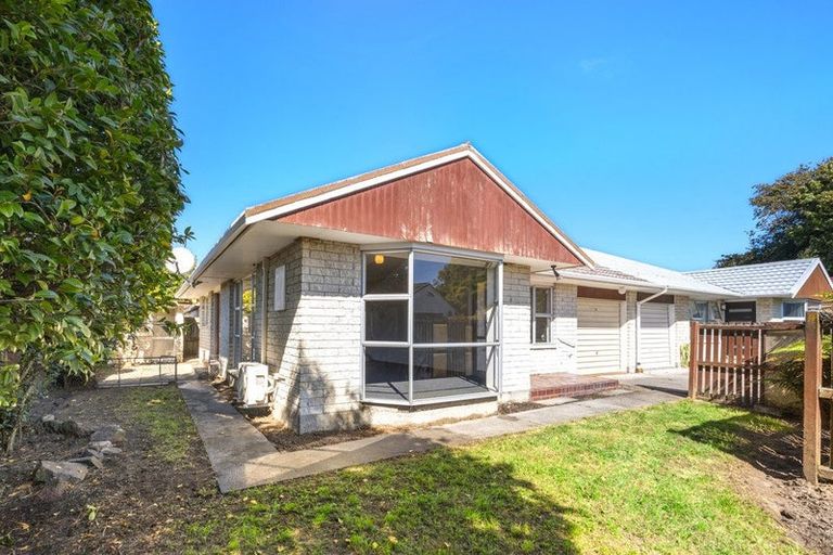 Photo of property in 2/3 Hythe Lane, Saint Martins, Christchurch, 8022