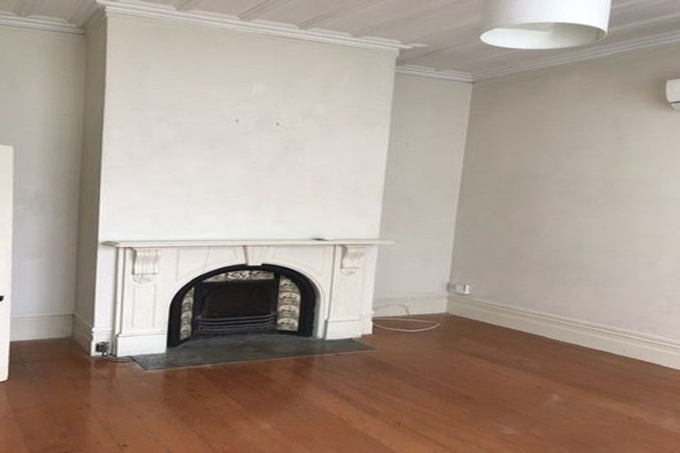 Photo of property in 1/4 George Street, Mangere East, Auckland, 2024