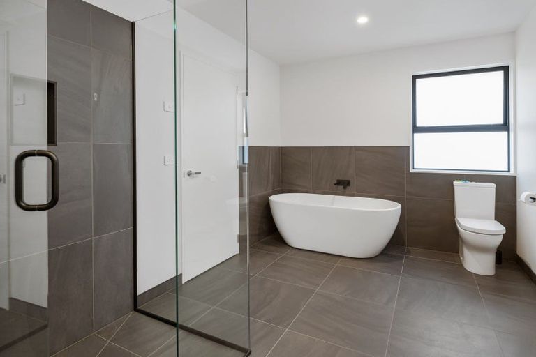 Photo of property in 23 Rose Manor Drive, Springlands, Blenheim, 7201