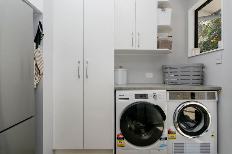 Photo of property in 90 Taharepa Road, Hilltop, Taupo, 3330