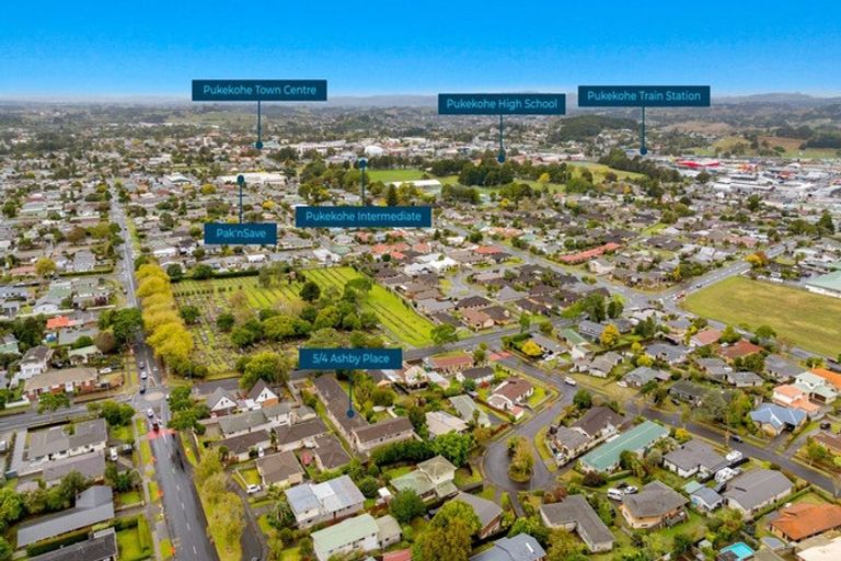 Photo of property in 5/4 Ashby Place, Pukekohe, 2120
