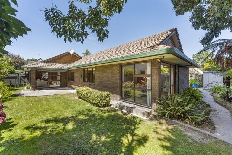 Photo of property in 3 Dresdan Court, Hokowhitu, Palmerston North, 4410