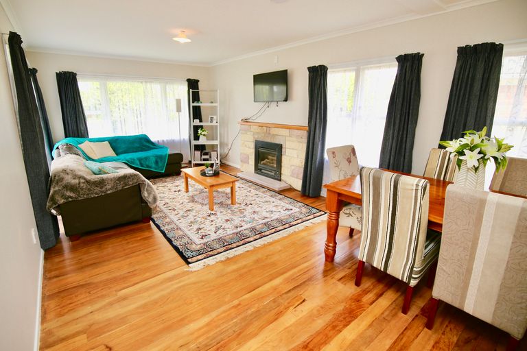 Photo of property in 27 Nevada Road, Silverdale, Hamilton, 3216