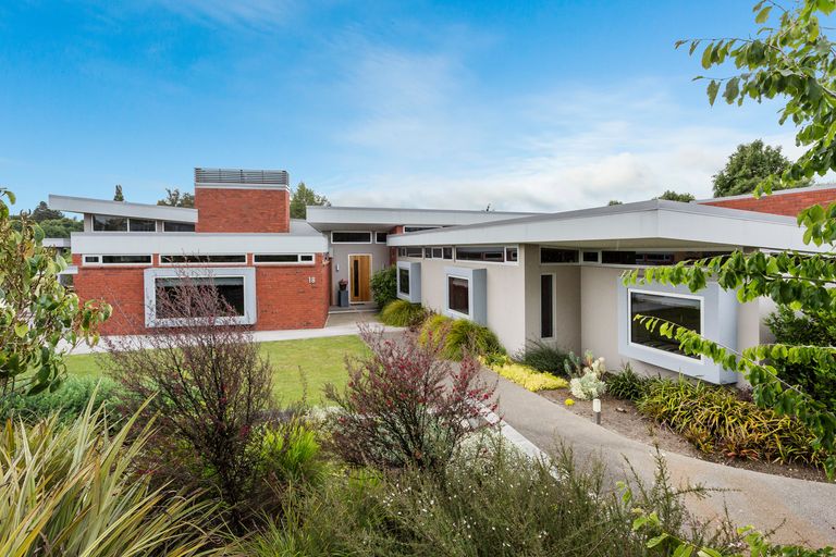 Photo of property in 18 Orchard Grove, East Taieri, Mosgiel, 9024