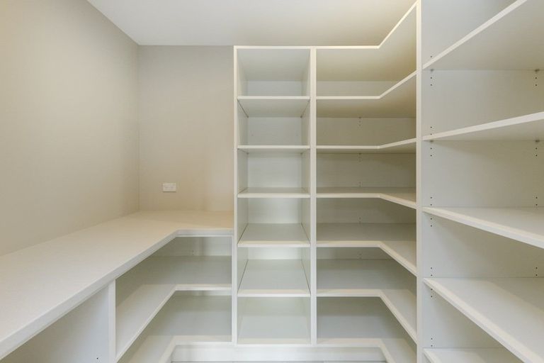 Photo of property in 13 Grand Oaks Drive, Awapuni, Palmerston North, 4412