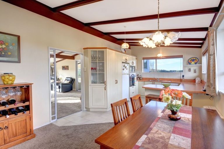 Photo of property in 8 Estuary Crescent, Fairfield, Dunedin, 9018