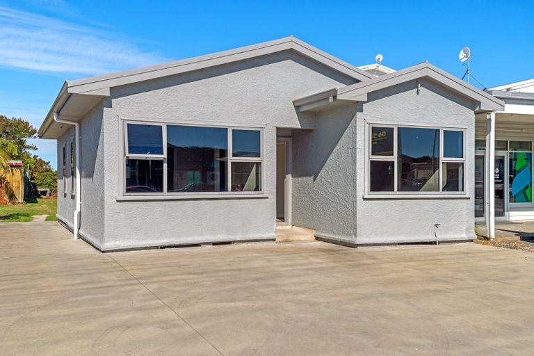 Photo of property in 380 Palmerston Road, Gisborne, 4010