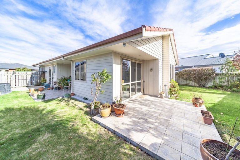 Photo of property in 8 Belgrove Place, Waipukurau, 4200