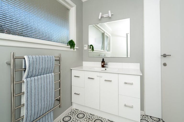 Photo of property in 108a Idris Road, Bryndwr, Christchurch, 8052