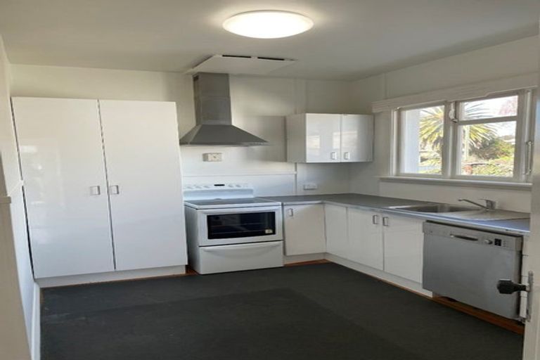 Photo of property in 1/91 Yaldhurst Road, Sockburn, Christchurch, 8042