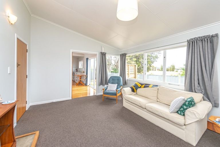 Photo of property in 18 Murch Place, Tawhero, Whanganui, 4500
