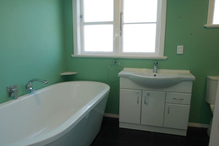 Photo of property in 5 Kaimanawa Street, Paraparaumu, 5032