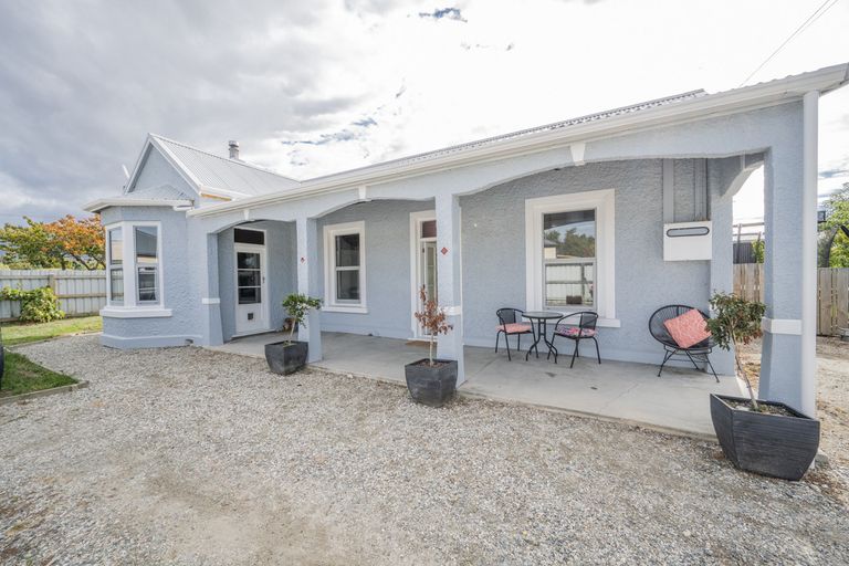 Photo of property in 22 Clutha Street, Alexandra, 9320