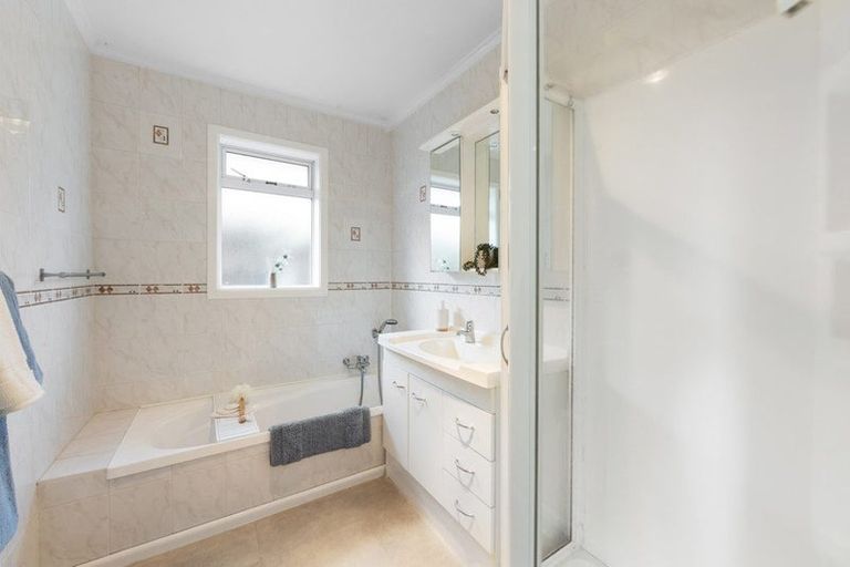 Photo of property in 22 Mappleton Avenue, Burnside, Christchurch, 8053