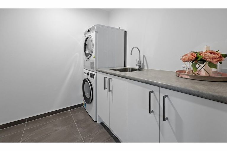 Photo of property in 54 Aberdeen Road, Campbells Bay, Auckland, 0620