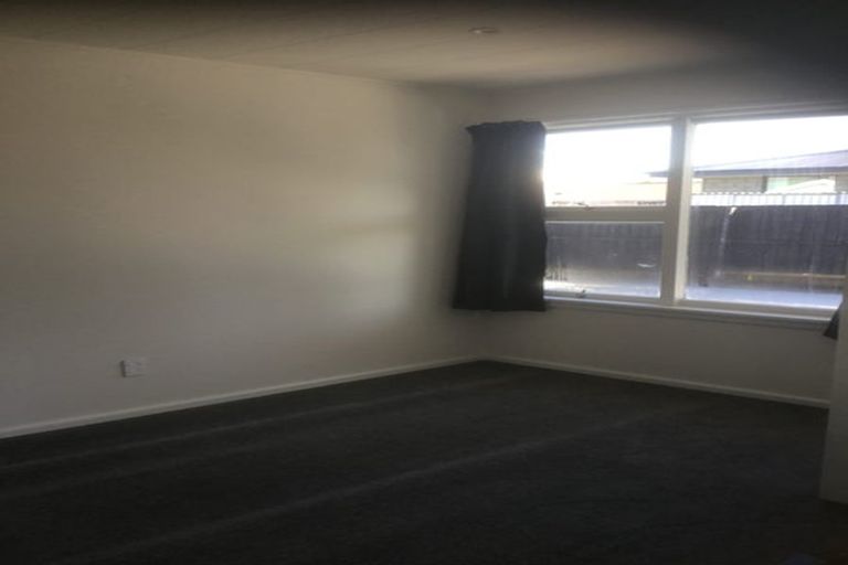 Photo of property in 54 Woolley Street, Avondale, Christchurch, 8061