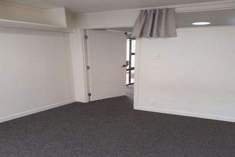 Photo of property in 17 Third Avenue, Avenues, Whangarei, 0110