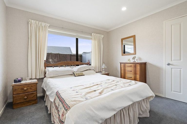 Photo of property in 36 Madison Street, Cambridge, 3434