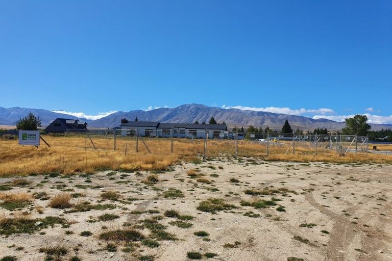 Photo of property in 9 Rodman Lane, Lake Tekapo, 7999