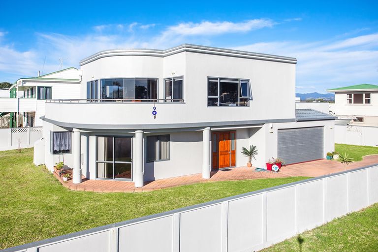 Photo of property in 2 Anne Street, Ohope, 3121