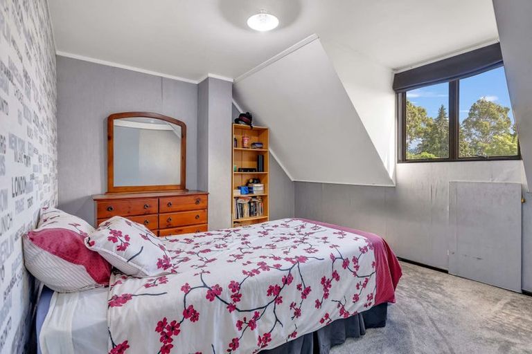 Photo of property in 26 Aquarius Drive, Kawaha Point, Rotorua, 3010