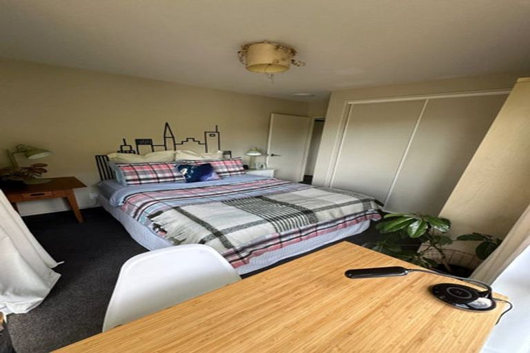 Photo of property in 59a Hawkhurst Road, Lyttelton, 8082