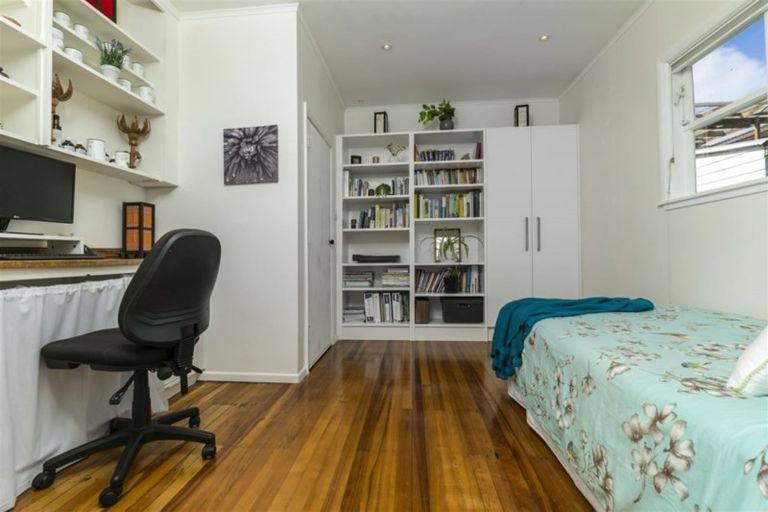 Photo of property in 1/36 Tudor Road, Henderson, Auckland, 0610