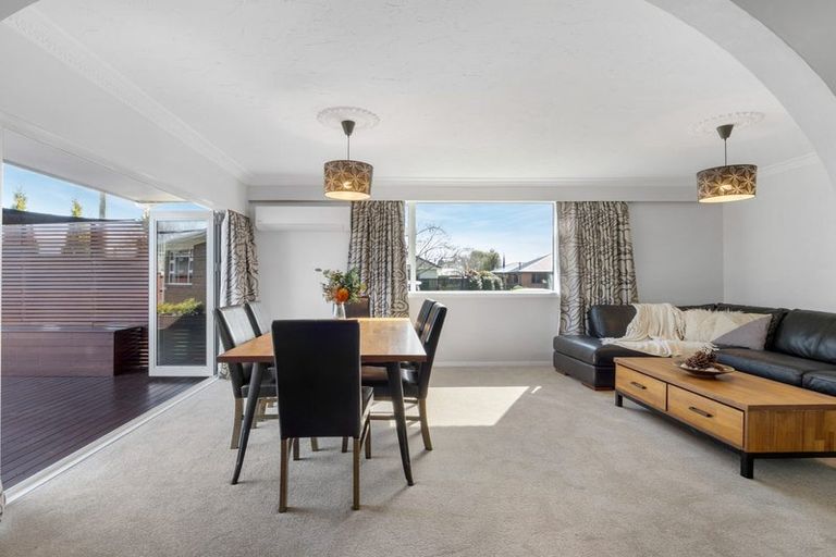 Photo of property in 88 Farquhars Road, Redwood, Christchurch, 8051