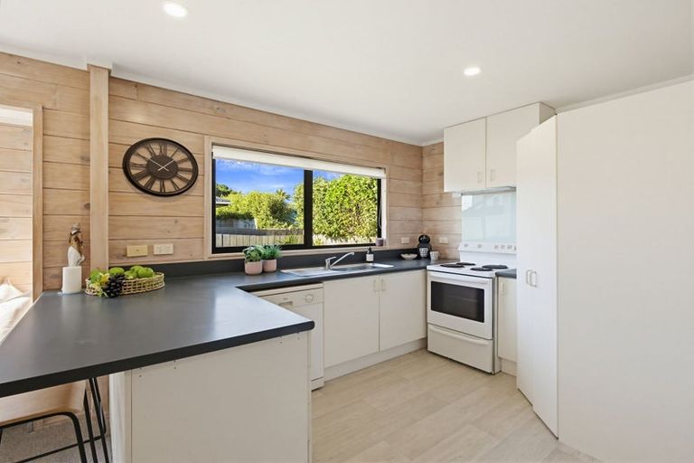 Photo of property in 2/434 Hibiscus Coast Highway, Orewa, 0931