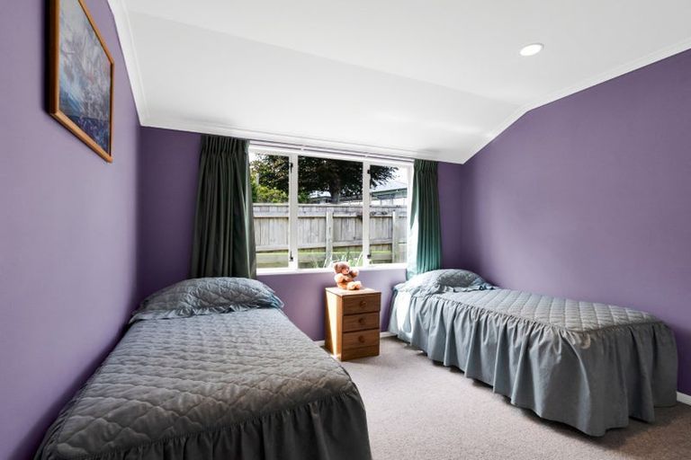 Photo of property in 25 Ashmore Drive, Frankleigh Park, New Plymouth, 4310