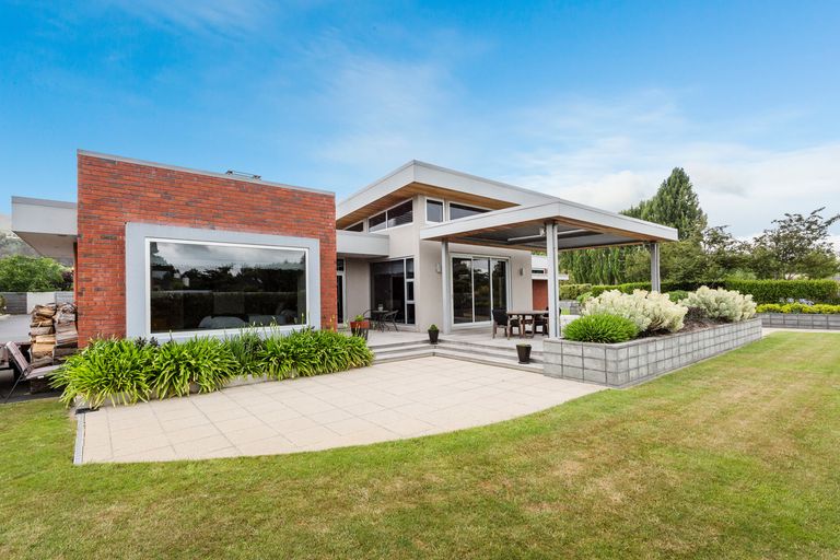 Photo of property in 18 Orchard Grove, East Taieri, Mosgiel, 9024