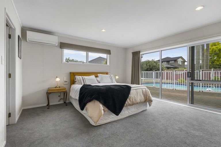 Photo of property in 21 Perotti Place, Conifer Grove, Takanini, 2112