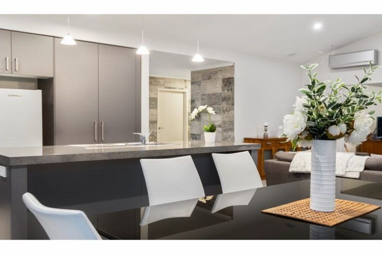 Photo of property in 278 Lakes Boulevard, Pyes Pa, Tauranga, 3112