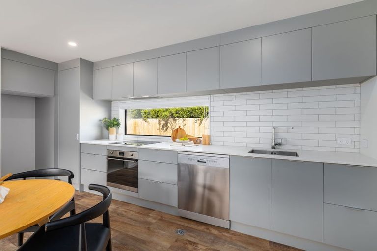 Photo of property in 2/72 Cobham Street, Spreydon, Christchurch, 8024