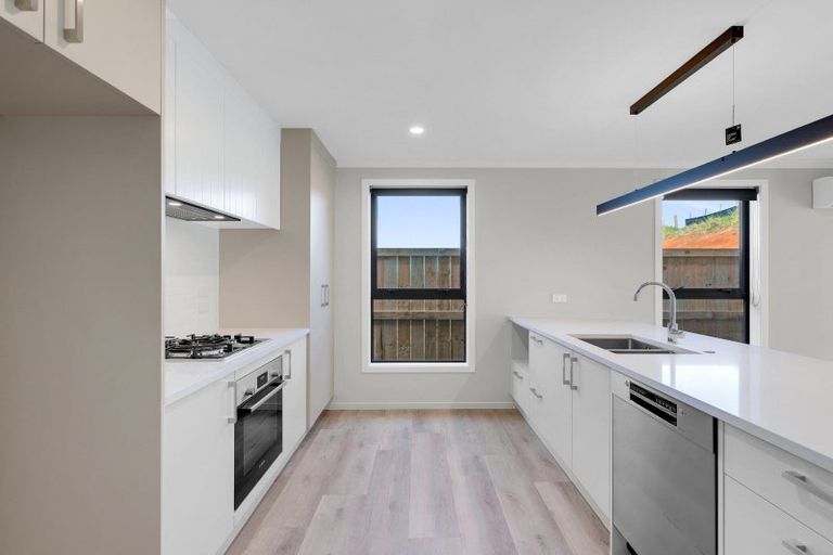 Photo of property in 7 Waruhia Crescent, Rototuna North, 3281