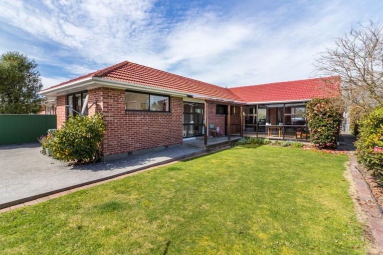 Photo of property in 417 Innes Road, Mairehau, Christchurch, 8052