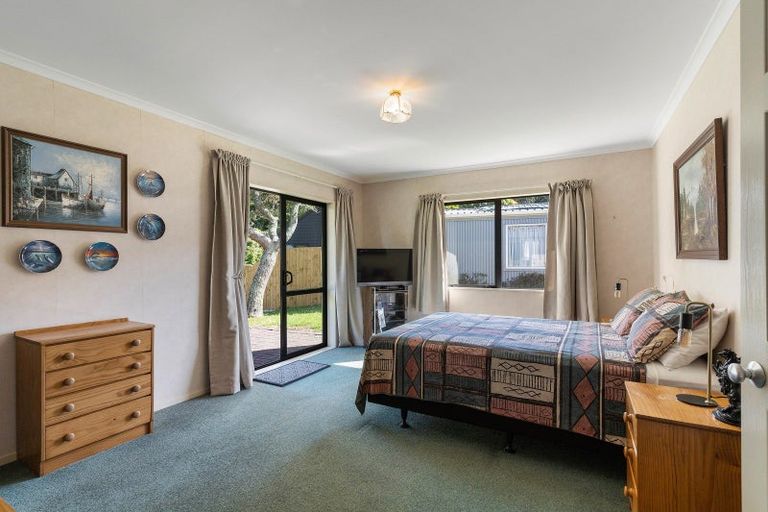 Photo of property in 105 Avalon Place, Whangamata, 3620
