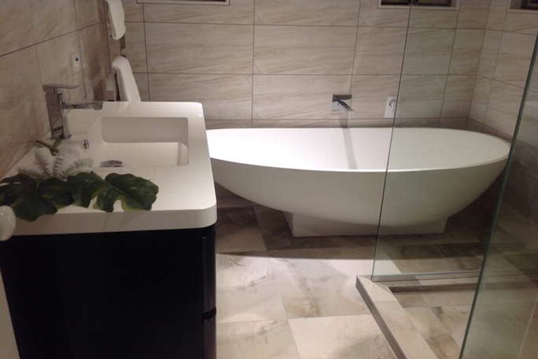 Photo of property in 84a Aberdeen Road, Campbells Bay, Auckland, 0620