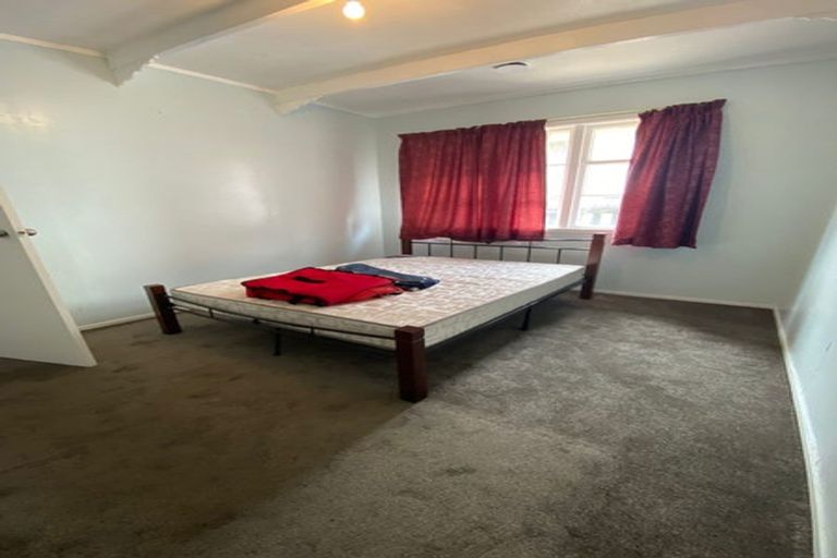 Photo of property in 27a Central Avenue, Papatoetoe, Auckland, 2025