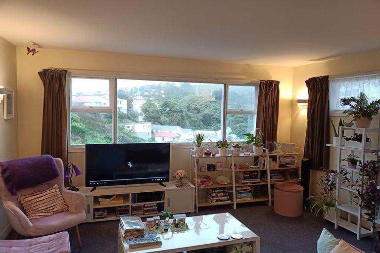 Photo of property in Parkland Flats, 19/51 Adams Terrace, Kelburn, Wellington, 6021
