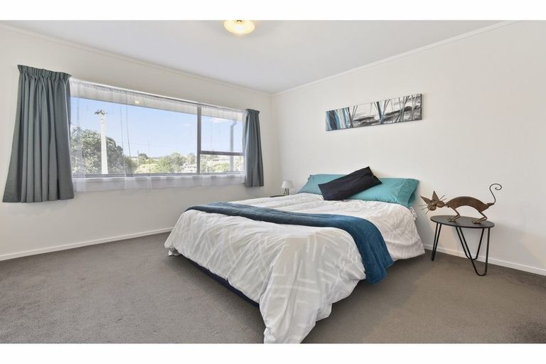 Photo of property in 1/14 Mcdonald Crescent, Mount Wellington, Auckland, 1060