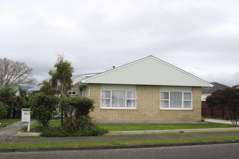 Photo of property in 54 Rugby Street, Levin, 5510