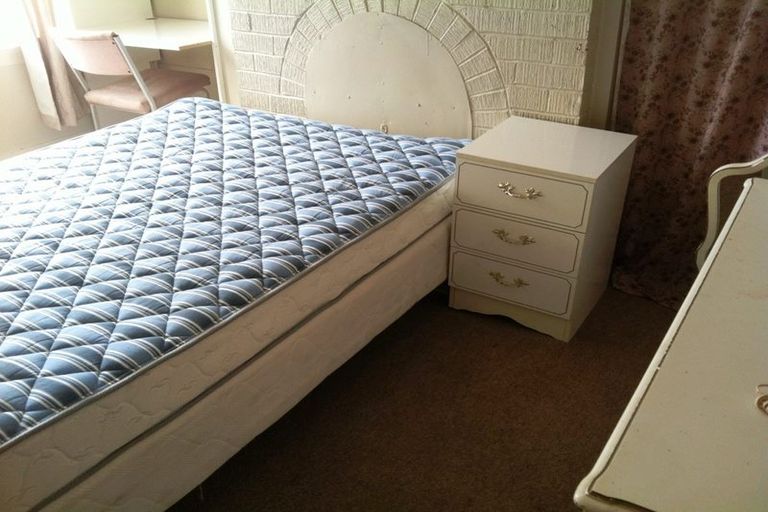 Photo of property in 23 Dundas Street, North Dunedin, Dunedin, 9016