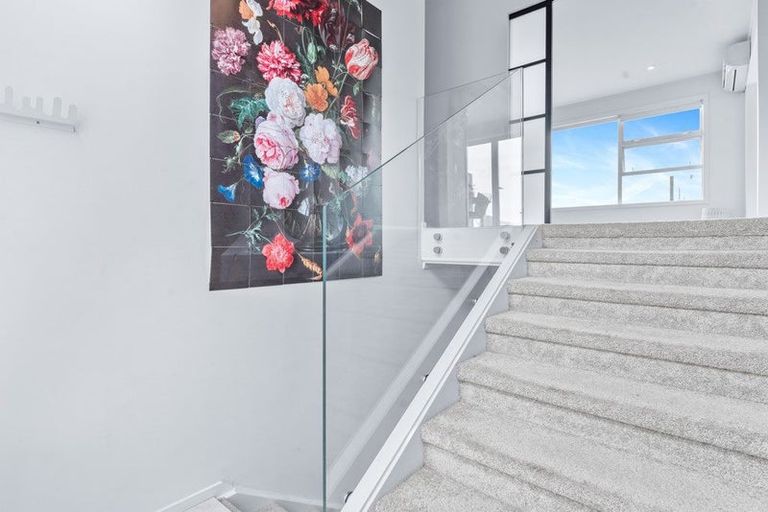 Photo of property in 1/49 Lake View Road, Takapuna, Auckland, 0622