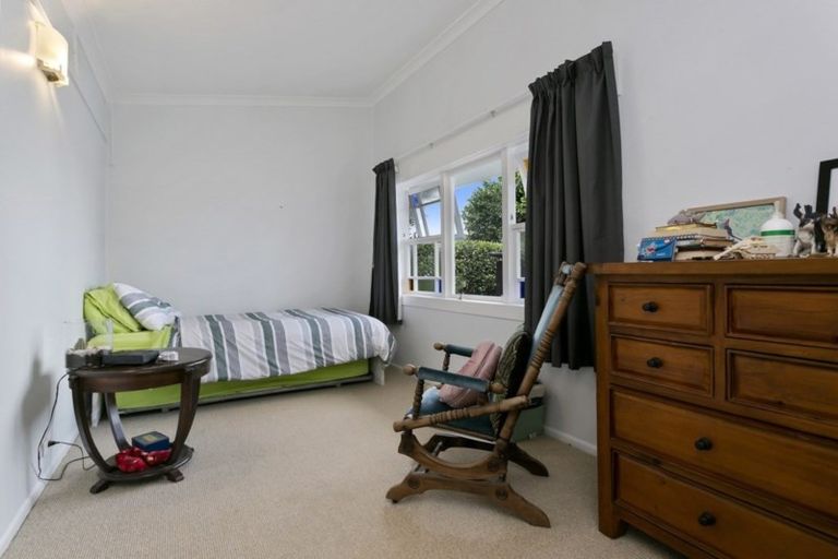 Photo of property in 92 Williams Street, Cambridge, 3434