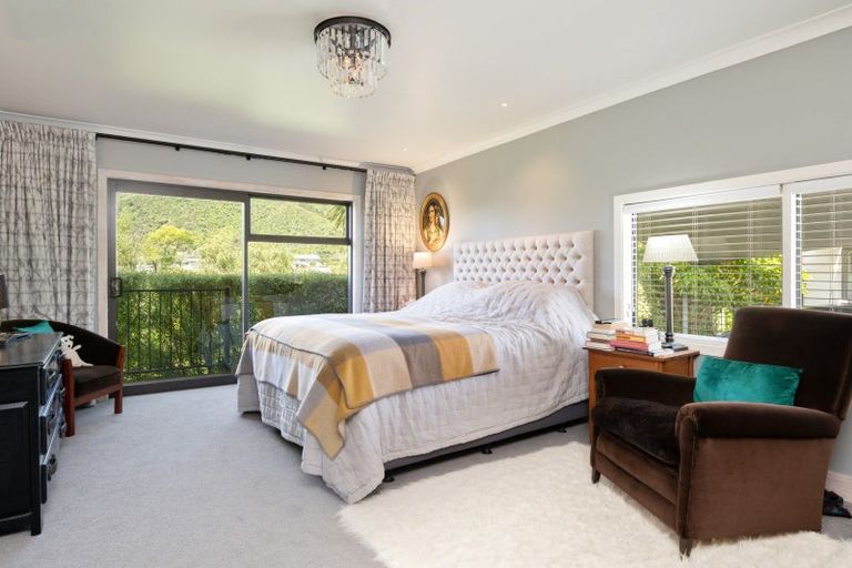 Photo of property in 247a Waikawa Road, Waikawa, Picton, 7220